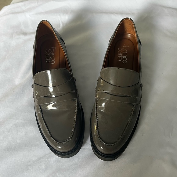 Franco Sarto gray patent leather loafers - Picture 2 of 3